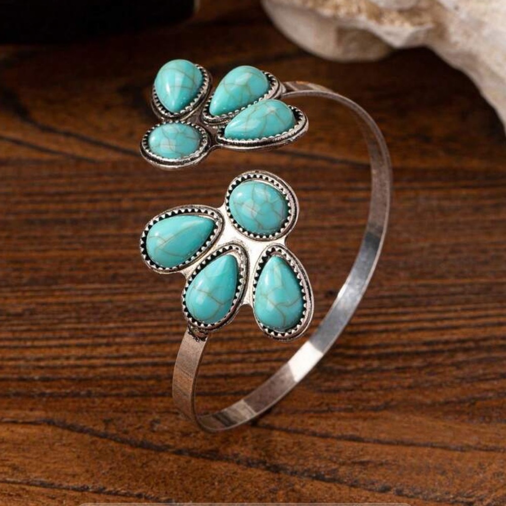 Faux Turquoise Silver Floral Southwestern Boho Women's Adjustable Bracelet OSFM
